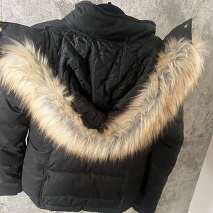Brand new size 4 top shop, puffer jacket with detachable fur hood